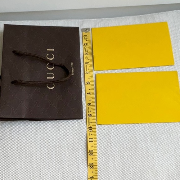 Gucci  LOGO brown small gift bag and Yellow and Black Envelope Set - Picture 11 of 13
